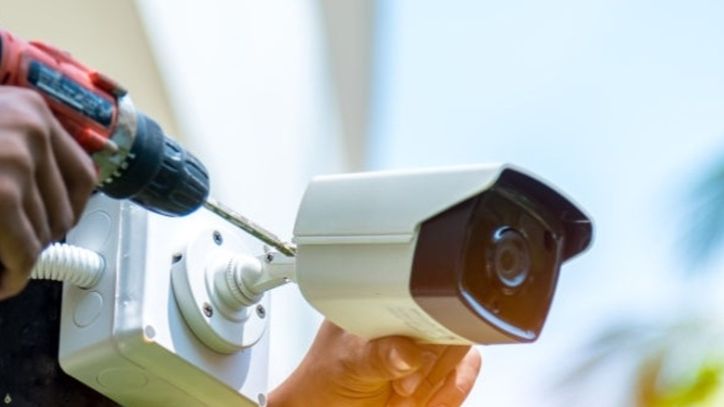 IT Support & Maintenance - image 1